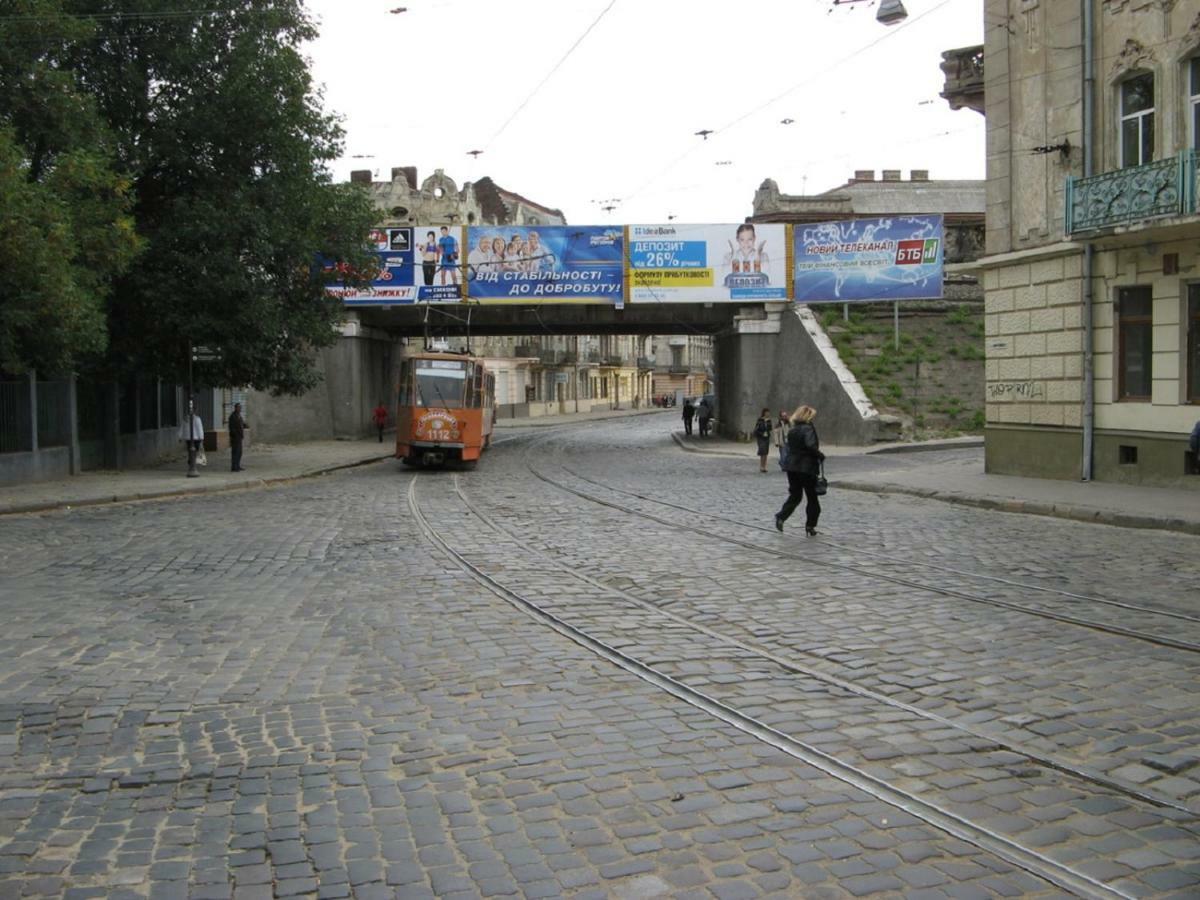 Смарт Квартира В Центрі Для Пари - 5 Хв Від Оперного Театру Lviv Bagian luar foto